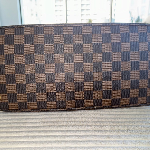 Louis Vuitton Kensington - Picture 3 of 9